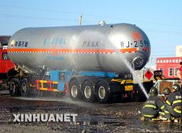 液化气罐车爆料视频,现场视频直击惊险瞬间